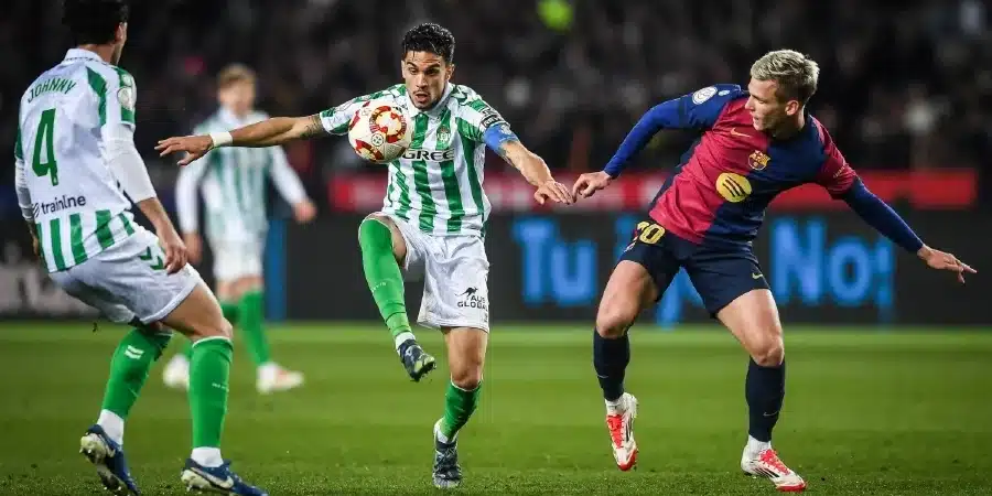 レアル・ベティス vs バルセロナ予想：ラ・リーガのオッズ・ラインナップ・勝敗分析